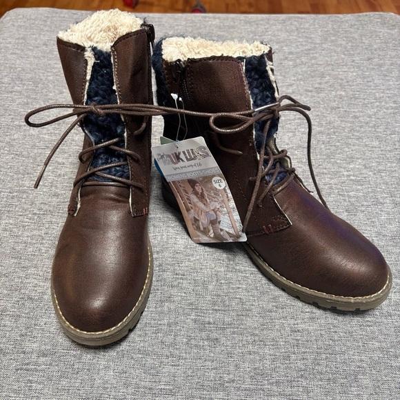 MUK LUKS Women's Tatum Boots, Size 6 - Picture 5 of 7